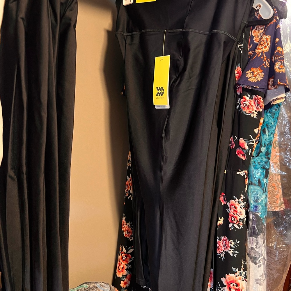 NEW!!! Women’s ALL IN MOTION Black Leggings with Supportive Waistband Size XL - Picture 2 of 7